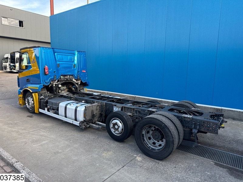 Mercedes-Benz Actros 2443 6x2, EURO 6, PTO, Standairco - Alvaz teherautó: 4 kép. Mercedes-Benz Actros 2443 6x2, EURO 6, PTO, Standairco - Alvaz teherautó: 4 kép.