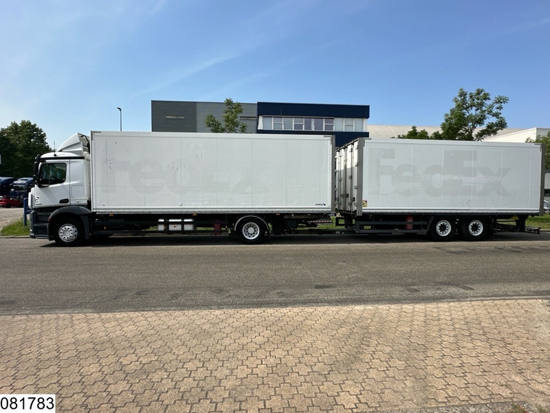 Mercedes-Benz Antos 1842 EURO 6, Dhollandia, Combi - Dobozos felépítményű teherautó: 2 kép. Mercedes-Benz Antos 1842 EURO 6, Dhollandia, Combi - Dobozos felépítményű teherautó: 2 kép.