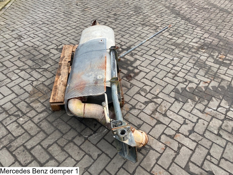 Mercedes-Benz Exhaust system truck, euro 4 - Hangtompító: 4 kép. Mercedes-Benz Exhaust system truck, euro 4 - Hangtompító: 4 kép.