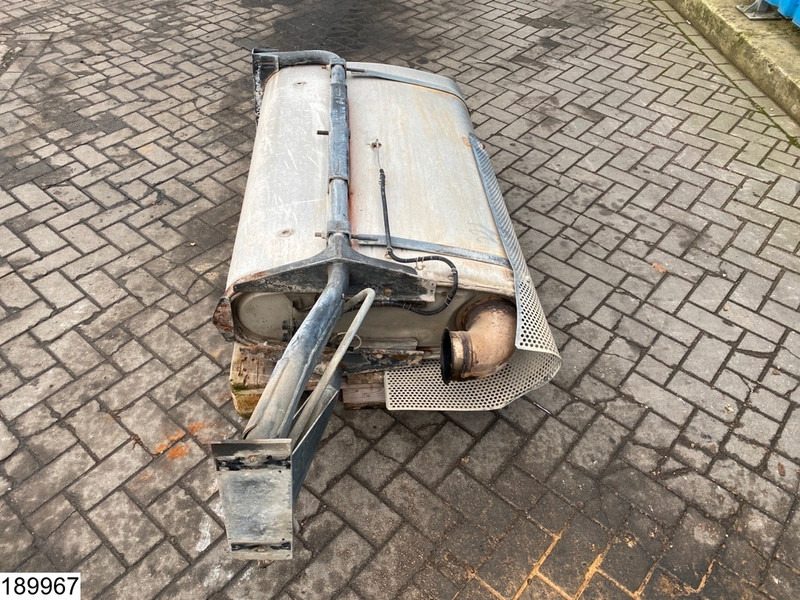 Mercedes-Benz Exhaust system truck, euro 4 - Hangtompító: 3 kép. Mercedes-Benz Exhaust system truck, euro 4 - Hangtompító: 3 kép.