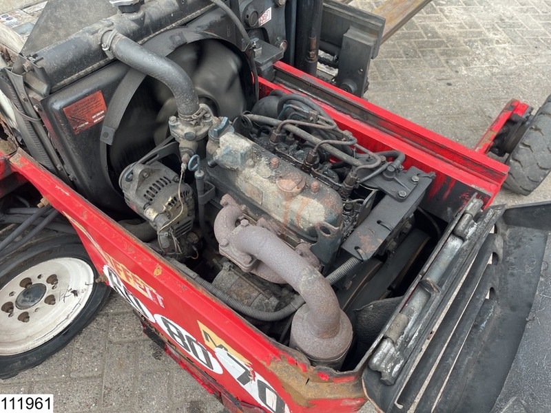 Moffett M4 20.3 3x3, H 3,90 mtr, 2000 KG - Hordozható targonca: 5 kép. Moffett M4 20.3 3x3, H 3,90 mtr, 2000 KG - Hordozható targonca: 5 kép.