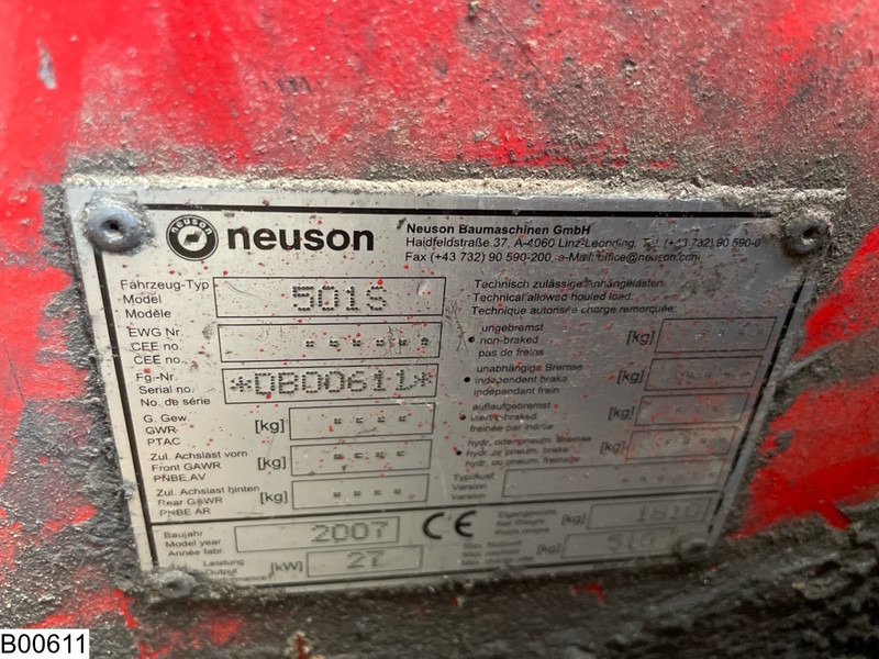 Neuson 501 S 510KG, 3.5M, 2417h - Gumikerekes homlokrakodó: 5 kép. Neuson 501 S 510KG, 3.5M, 2417h - Gumikerekes homlokrakodó: 5 kép.