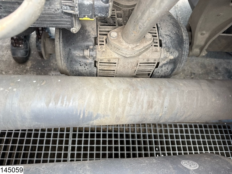 DAF XF 460 EURO 6, ADR, PTO, Compressor - Nyergesvontató: 4 kép. DAF XF 460 EURO 6, ADR, PTO, Compressor - Nyergesvontató: 4 kép.