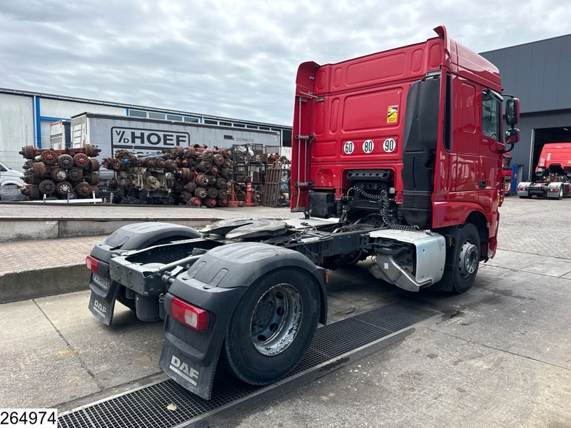 DAF XF 480 EURO 6, Retarder, PTO, Standairco, defects - Nyergesvontató: 3 kép. DAF XF 480 EURO 6, Retarder, PTO, Standairco, defects - Nyergesvontató: 3 kép.
