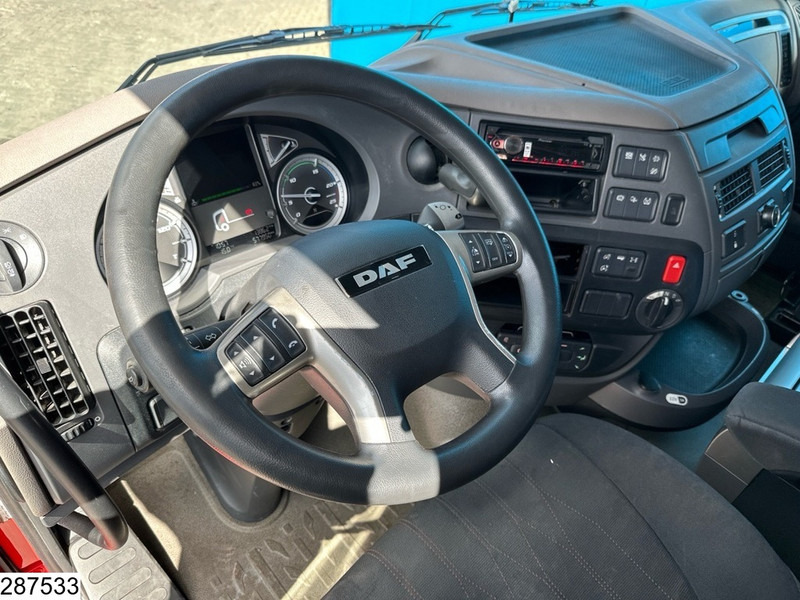 DAF XF 480 EURO 6, Retarder, Standairco - Nyergesvontató: 5 kép. DAF XF 480 EURO 6, Retarder, Standairco - Nyergesvontató: 5 kép.