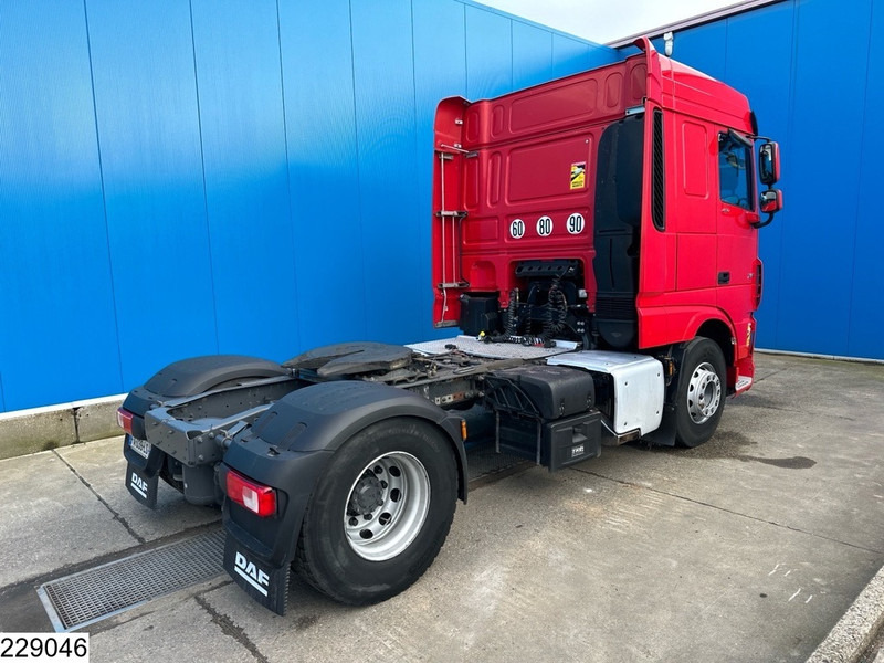 DAF XF 480 EURO 6, Standairco - Nyergesvontató: 2 kép. DAF XF 480 EURO 6, Standairco - Nyergesvontató: 2 kép.