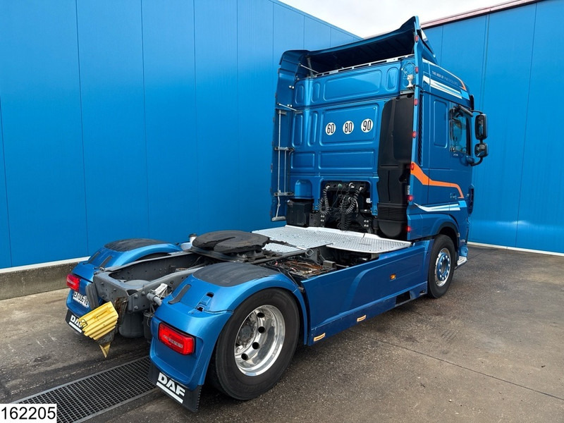 DAF XF 480 EURO 6, Standairco - Nyergesvontató: 4 kép. DAF XF 480 EURO 6, Standairco - Nyergesvontató: 4 kép.