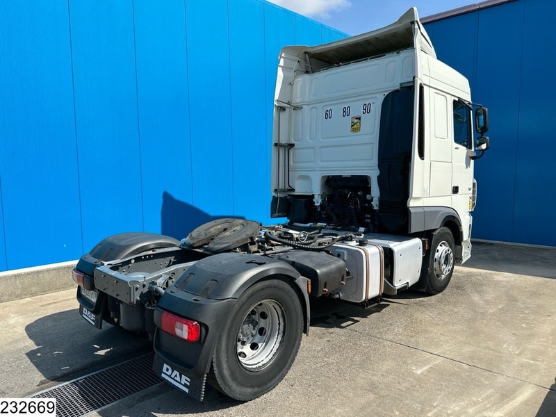 DAF XF 480 EURO6, PTO, Hydraulic, Standairco - Nyergesvontató: 2 kép. DAF XF 480 EURO6, PTO, Hydraulic, Standairco - Nyergesvontató: 2 kép.