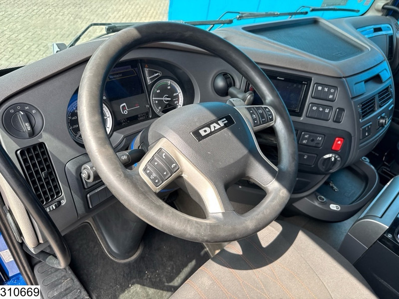 DAF XF 480 SSC, EURO 6D, Standairco - Nyergesvontató: 5 kép. DAF XF 480 SSC, EURO 6D, Standairco - Nyergesvontató: 5 kép.