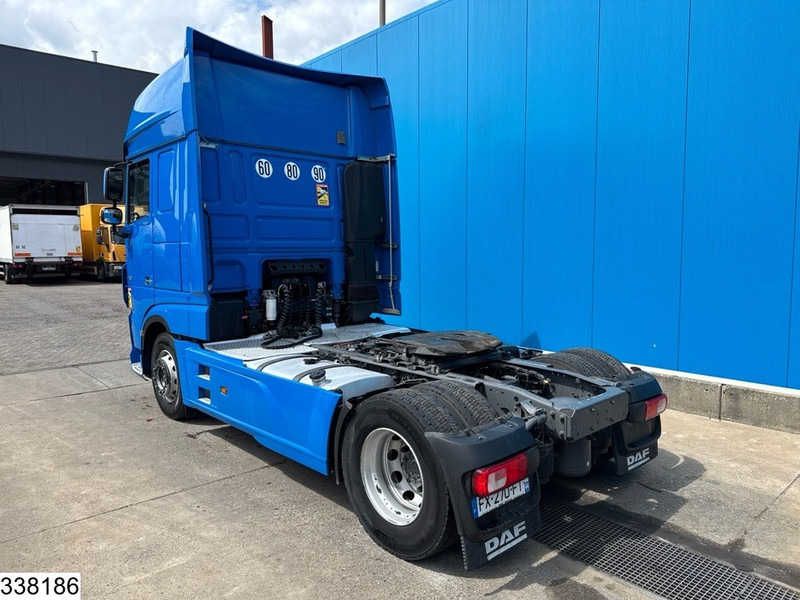 DAF XF 480 SSC, EURO 6D, Standairco - Nyergesvontató: 4 kép. DAF XF 480 SSC, EURO 6D, Standairco - Nyergesvontató: 4 kép.