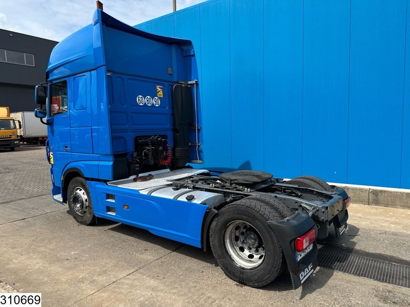 DAF XF 480 SSC, EURO 6D, Standairco - Nyergesvontató: 4 kép. DAF XF 480 SSC, EURO 6D, Standairco - Nyergesvontató: 4 kép.