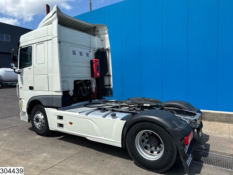 DAF XF 530 EURO 6, Standairco, PTO - Nyergesvontató: 4 kép. DAF XF 530 EURO 6, Standairco, PTO - Nyergesvontató: 4 kép.