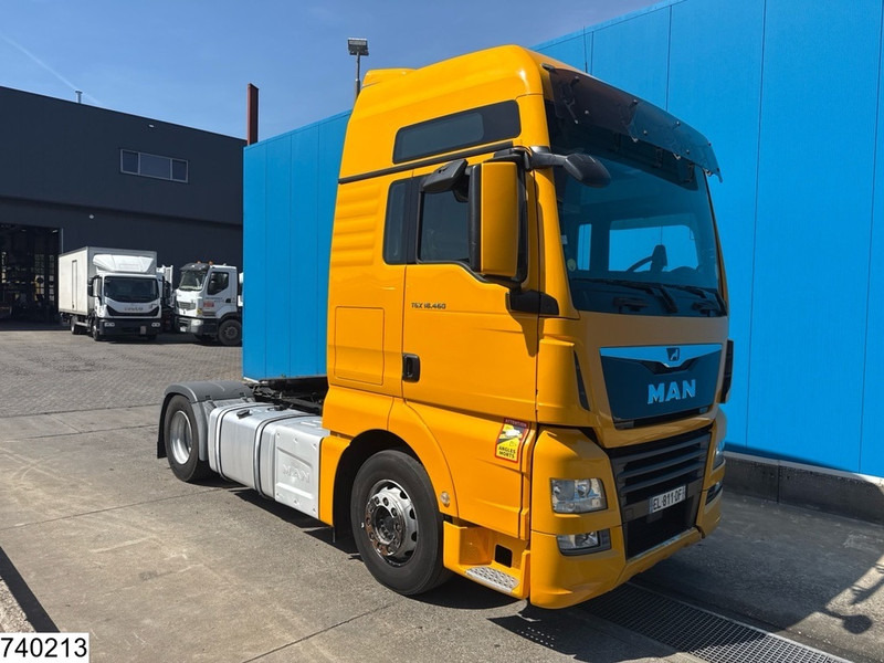 MAN TGX 18 460 EURO 6 - Nyergesvontató: 2 kép. MAN TGX 18 460 EURO 6 - Nyergesvontató: 2 kép.