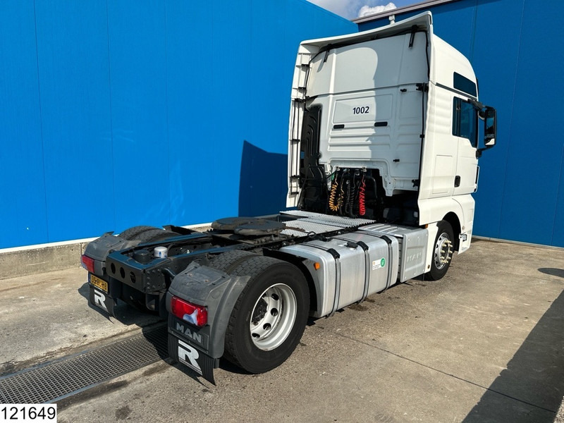 MAN TGX 18 460 EURO 6 - Nyergesvontató: 2 kép. MAN TGX 18 460 EURO 6 - Nyergesvontató: 2 kép.