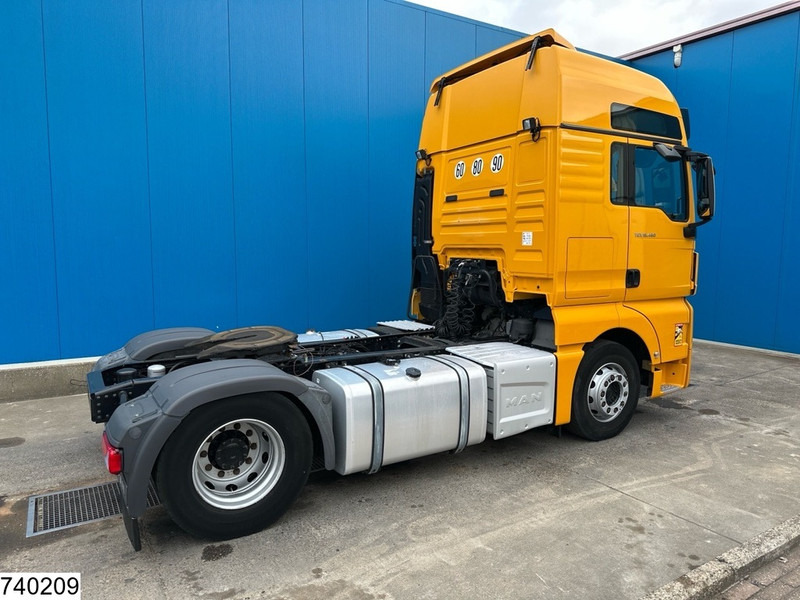 MAN TGX 18 460 XXL, EURO 6 - Nyergesvontató: 2 kép. MAN TGX 18 460 XXL, EURO 6 - Nyergesvontató: 2 kép.