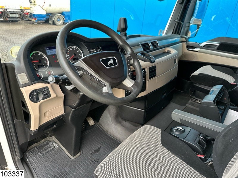 MAN TGX 18 500 EURO 6, PTO, Retarder - Nyergesvontató: 5 kép. MAN TGX 18 500 EURO 6, PTO, Retarder - Nyergesvontató: 5 kép.