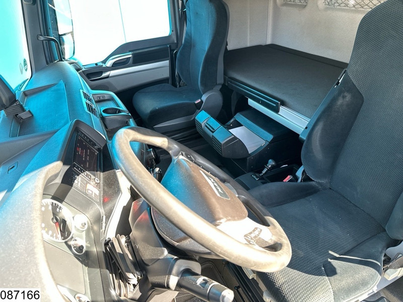 Nyergesvontató MAN TGX 24 460 6X2, EURO 6: 9 kép.