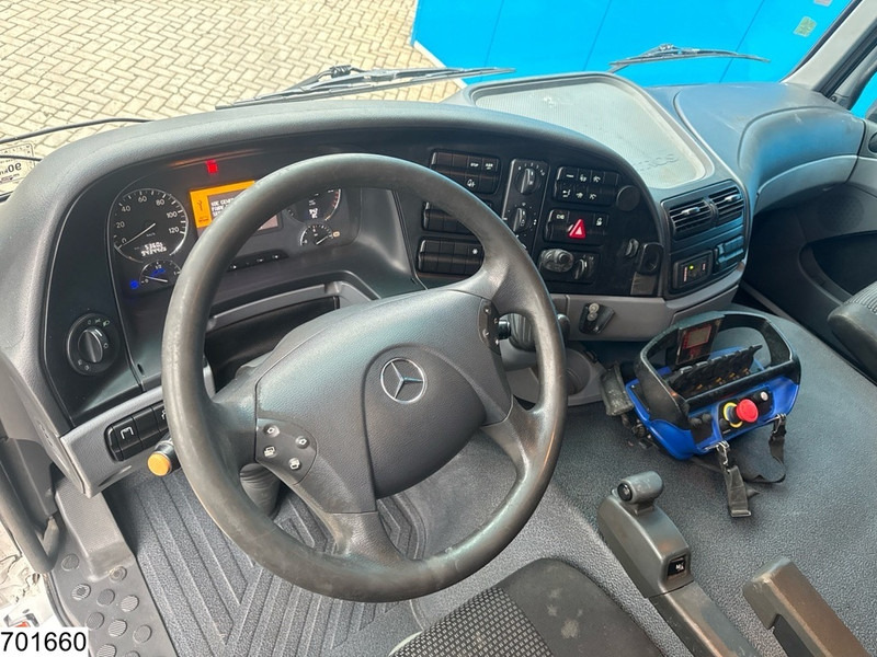 Mercedes-Benz Actros 1836 EURO 5, Fassi, Remote - Nyergesvontató: 5 kép. Mercedes-Benz Actros 1836 EURO 5, Fassi, Remote - Nyergesvontató: 5 kép.