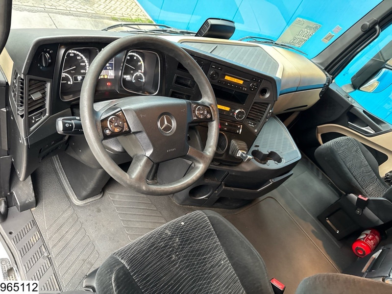 Mercedes-Benz Actros 1842 EURO 6 - Nyergesvontató: 5 kép. Mercedes-Benz Actros 1842 EURO 6 - Nyergesvontató: 5 kép.