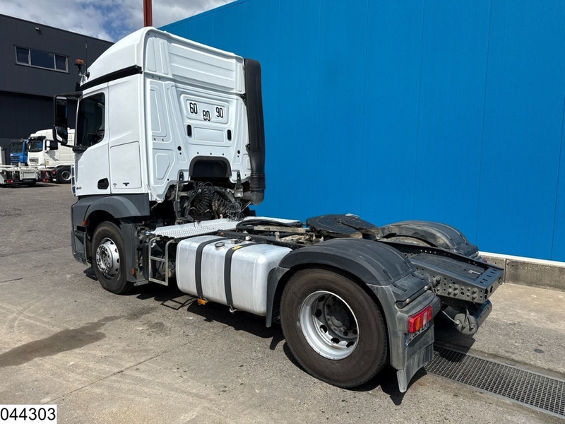 Mercedes-Benz Actros 1842 EURO 6, Retarder, Hydraulic - Nyergesvontató: 4 kép. Mercedes-Benz Actros 1842 EURO 6, Retarder, Hydraulic - Nyergesvontató: 4 kép.