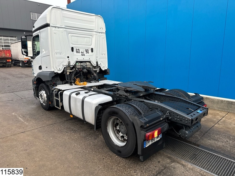 Mercedes-Benz Actros 1843 EURO 6 - Nyergesvontató: 4 kép. Mercedes-Benz Actros 1843 EURO 6 - Nyergesvontató: 4 kép.