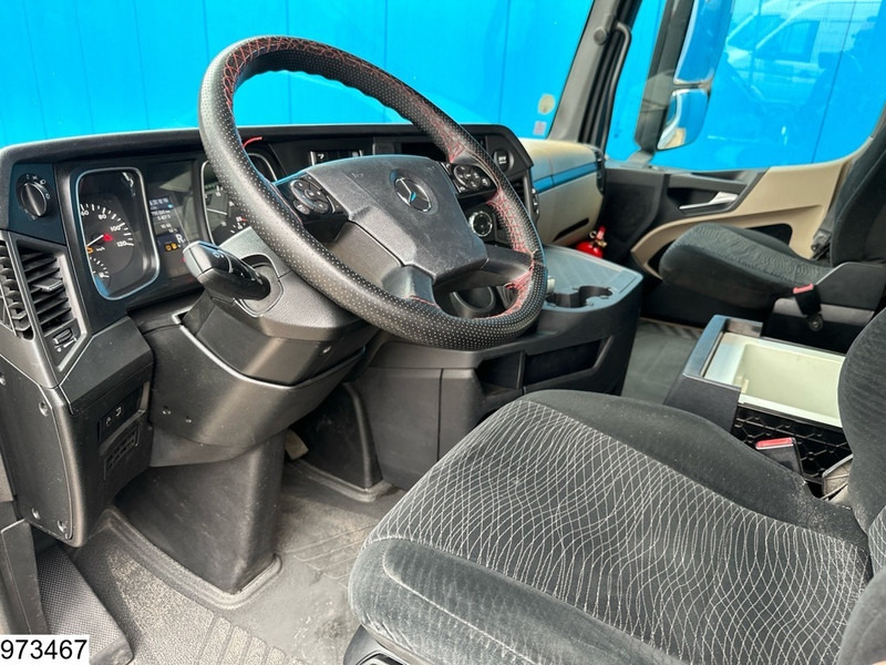 Mercedes-Benz Actros 1843 EURO 6, Retarder, Standairco - Nyergesvontató: 5 kép. Mercedes-Benz Actros 1843 EURO 6, Retarder, Standairco - Nyergesvontató: 5 kép.