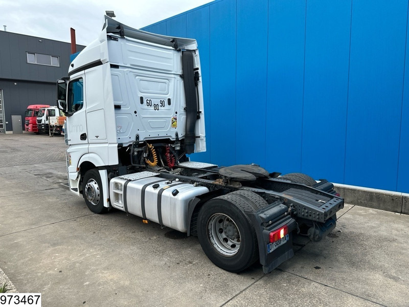 Mercedes-Benz Actros 1843 EURO 6, Retarder, Standairco - Nyergesvontató: 4 kép. Mercedes-Benz Actros 1843 EURO 6, Retarder, Standairco - Nyergesvontató: 4 kép.
