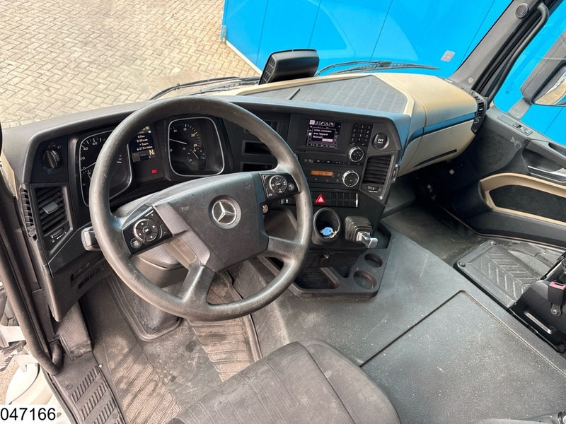 Mercedes-Benz Actros 1845 EURO 6 - Nyergesvontató: 5 kép. Mercedes-Benz Actros 1845 EURO 6 - Nyergesvontató: 5 kép.