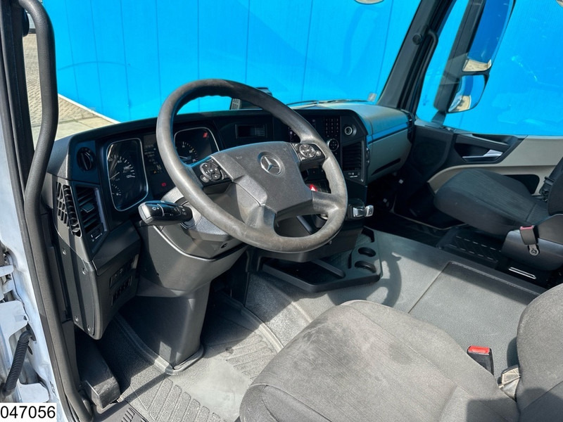 Mercedes-Benz Actros 1845 EURO 6 - Nyergesvontató: 5 kép. Mercedes-Benz Actros 1845 EURO 6 - Nyergesvontató: 5 kép.