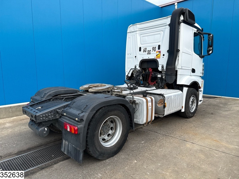 Mercedes-Benz Actros 1845 EURO 6, Hydraulic - Nyergesvontató: 2 kép. Mercedes-Benz Actros 1845 EURO 6, Hydraulic - Nyergesvontató: 2 kép.