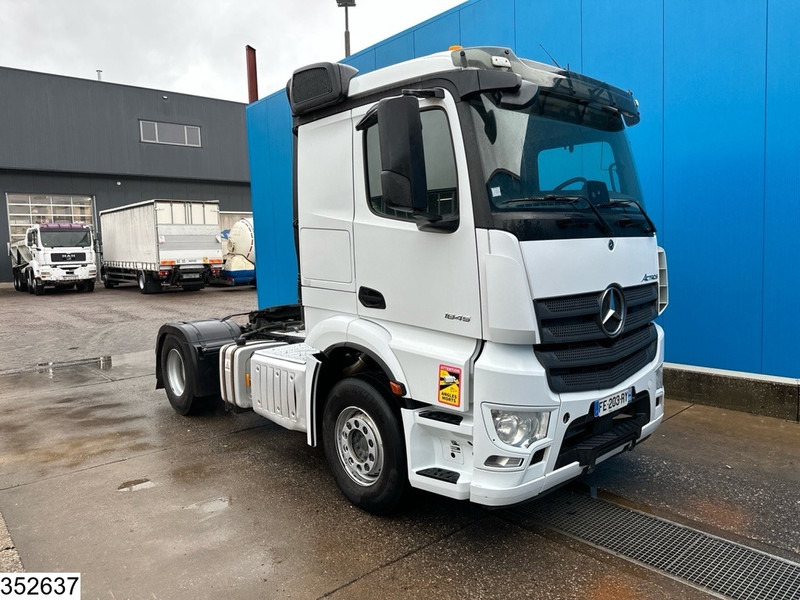 Mercedes-Benz Actros 1845 EURO 6, Hydraulic - Nyergesvontató: 4 kép. Mercedes-Benz Actros 1845 EURO 6, Hydraulic - Nyergesvontató: 4 kép.