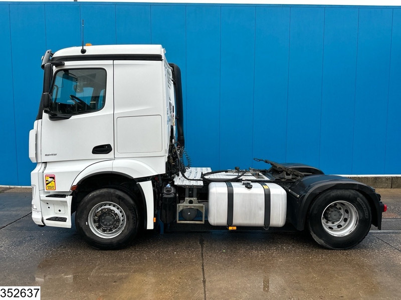 Mercedes-Benz Actros 1845 EURO 6, Hydraulic - Nyergesvontató: 3 kép. Mercedes-Benz Actros 1845 EURO 6, Hydraulic - Nyergesvontató: 3 kép.