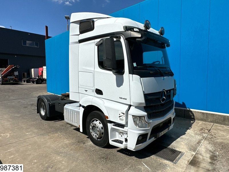Mercedes-Benz Actros 1845 EURO 6, L987381 - Nyergesvontató: 3 kép. Mercedes-Benz Actros 1845 EURO 6, L987381 - Nyergesvontató: 3 kép.