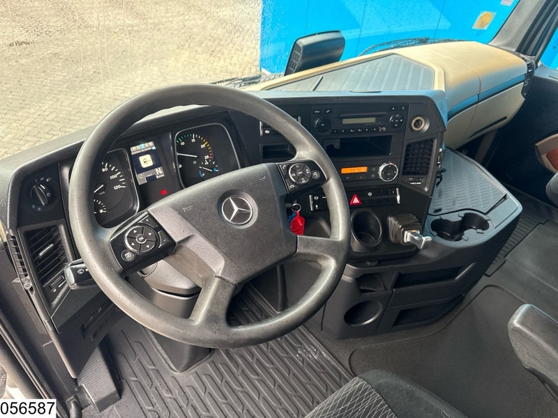 Mercedes-Benz Actros 1845 EURO 6, PTO - Nyergesvontató: 5 kép. Mercedes-Benz Actros 1845 EURO 6, PTO - Nyergesvontató: 5 kép.