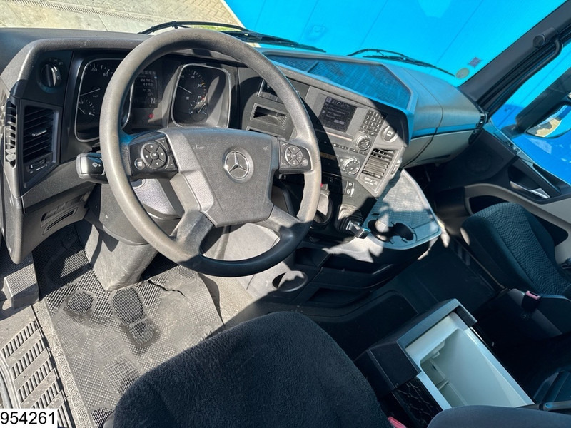 Mercedes-Benz Actros 1845 EURO 6, Retarder - Nyergesvontató: 5 kép. Mercedes-Benz Actros 1845 EURO 6, Retarder - Nyergesvontató: 5 kép.