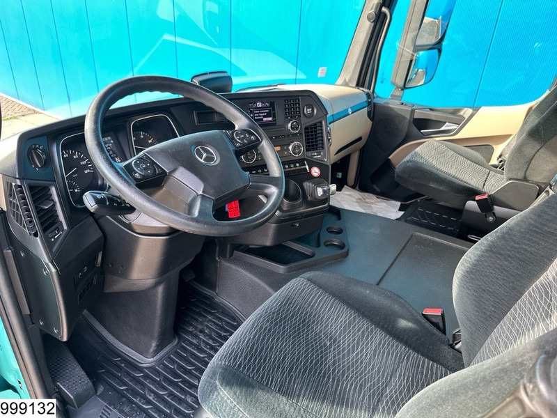 Mercedes-Benz Actros 1848 EURO 6, Retarder, PTO, Standairco - Nyergesvontató: 5 kép. Mercedes-Benz Actros 1848 EURO 6, Retarder, PTO, Standairco - Nyergesvontató: 5 kép.