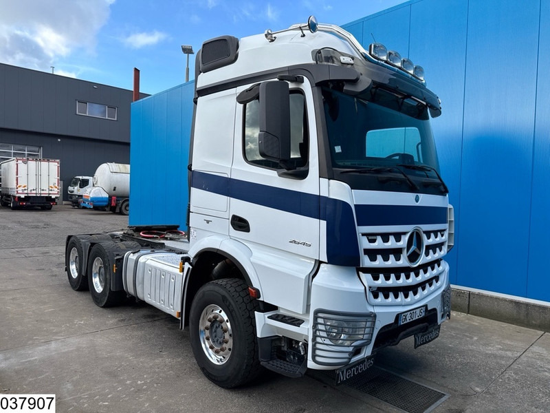 Mercedes-Benz Arocs 2645 6X4, EURO 6, Retarder, Hydraulic - Nyergesvontató: 3 kép. Mercedes-Benz Arocs 2645 6X4, EURO 6, Retarder, Hydraulic - Nyergesvontató: 3 kép.