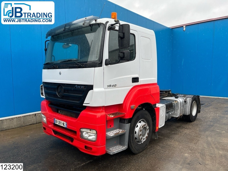 Mercedes-Benz Axor 1840 EURO 3, Manual, Hydraulic - Nyergesvontató: 1 kép. Mercedes-Benz Axor 1840 EURO 3, Manual, Hydraulic - Nyergesvontató: 1 kép.
