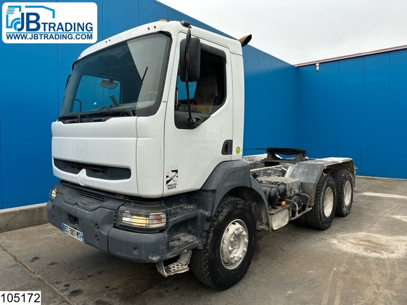 Renault Kerax 370 6x4, Manual, Steel suspension - Nyergesvontató: 1 kép. Renault Kerax 370 6x4, Manual, Steel suspension - Nyergesvontató: 1 kép.