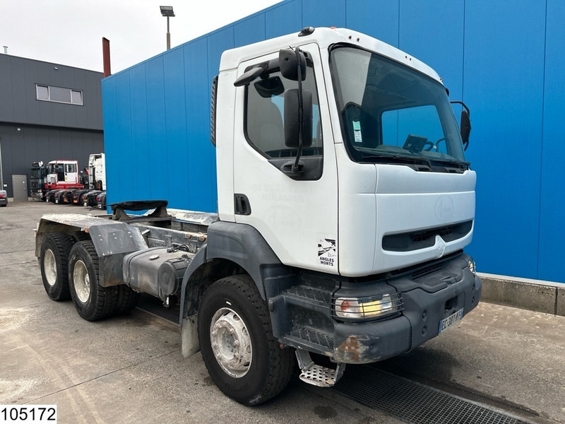 Renault Kerax 370 6x4, Manual, Steel suspension - Nyergesvontató: 4 kép. Renault Kerax 370 6x4, Manual, Steel suspension - Nyergesvontató: 4 kép.