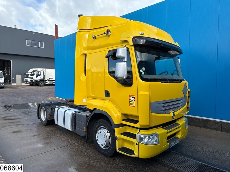 Renault Premium 460 Dxi EURO 5, Standairco - Nyergesvontató: 3 kép. Renault Premium 460 Dxi EURO 5, Standairco - Nyergesvontató: 3 kép.