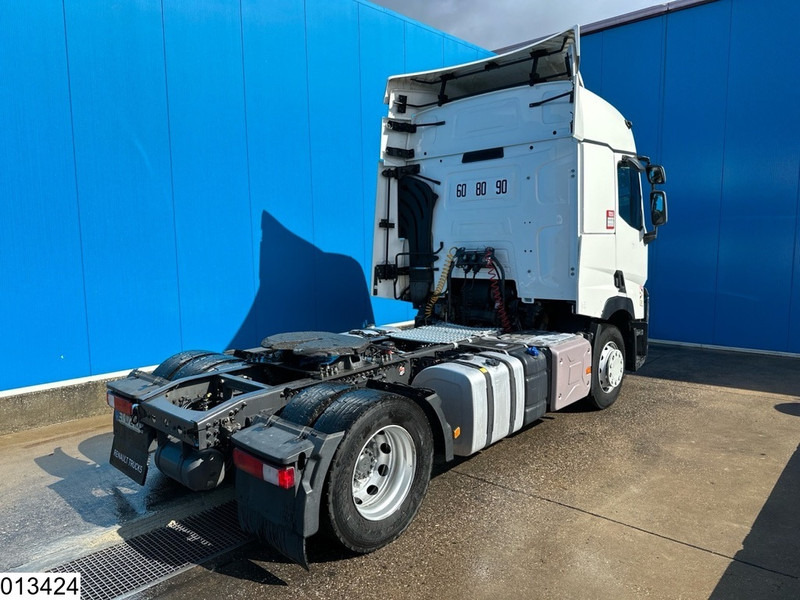 Renault T 480 EURO 6, Airco - Nyergesvontató: 2 kép. Renault T 480 EURO 6, Airco - Nyergesvontató: 2 kép.