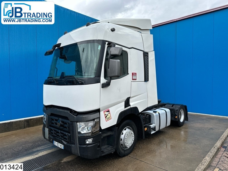 Renault T 480 EURO 6, Airco - Nyergesvontató: 1 kép. Renault T 480 EURO 6, Airco - Nyergesvontató: 1 kép.