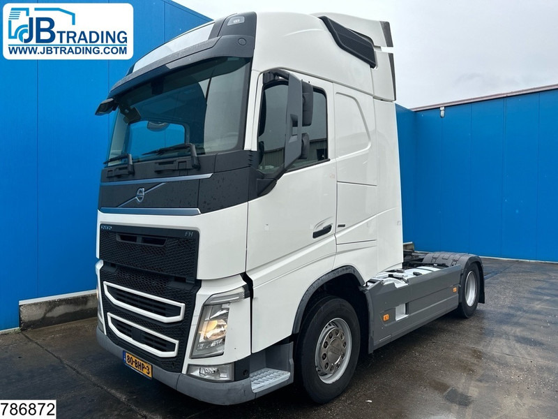 Volvo FH 420 EURO 6 - Nyergesvontató: 1 kép. Volvo FH 420 EURO 6 - Nyergesvontató: 1 kép.
