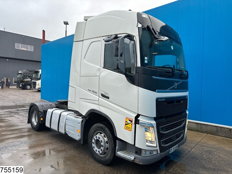 Volvo FH 460 EURO 6 - Nyergesvontató: 4 kép. Volvo FH 460 EURO 6 - Nyergesvontató: 4 kép.