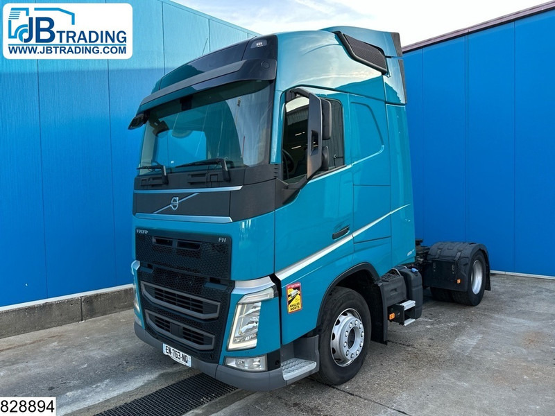 Volvo FH 460 EURO 6 - Nyergesvontató: 1 kép. Volvo FH 460 EURO 6 - Nyergesvontató: 1 kép.