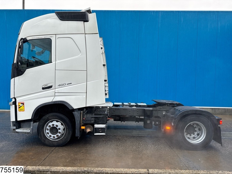 Volvo FH 460 EURO 6 - Nyergesvontató: 3 kép. Volvo FH 460 EURO 6 - Nyergesvontató: 3 kép.