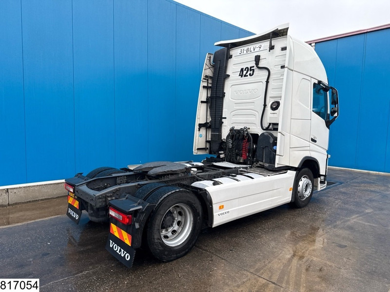 Volvo FH 460 XL, EURO 6, Standairco, i-Shift - Nyergesvontató: 3 kép. Volvo FH 460 XL, EURO 6, Standairco, i-Shift - Nyergesvontató: 3 kép.