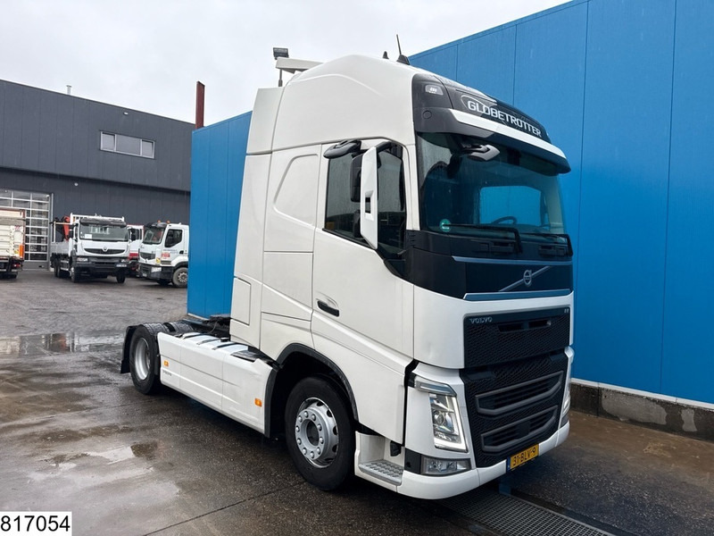 Volvo FH 460 XL, EURO 6, Standairco, i-Shift - Nyergesvontató: 2 kép. Volvo FH 460 XL, EURO 6, Standairco, i-Shift - Nyergesvontató: 2 kép.