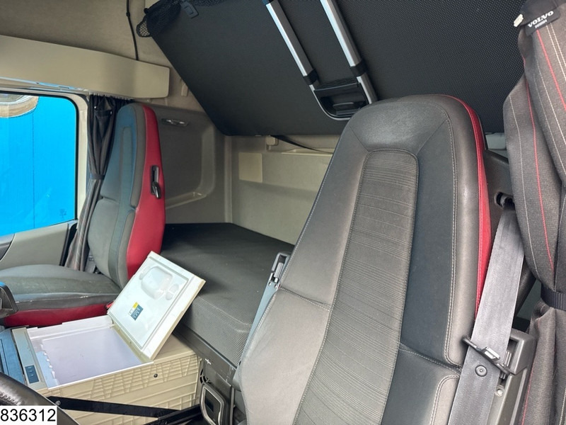 Volvo FH 460 XL, EURO 6, Standairco, i-Shift - Nyergesvontató: 5 kép. Volvo FH 460 XL, EURO 6, Standairco, i-Shift - Nyergesvontató: 5 kép.